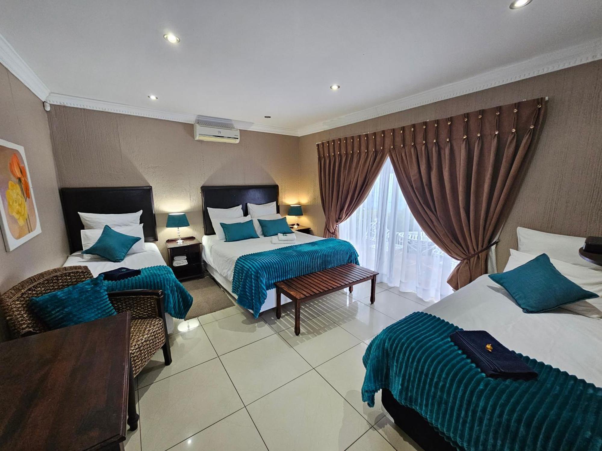 Bettie'S Luxury Lodge Kroonstad Eksteriør billede