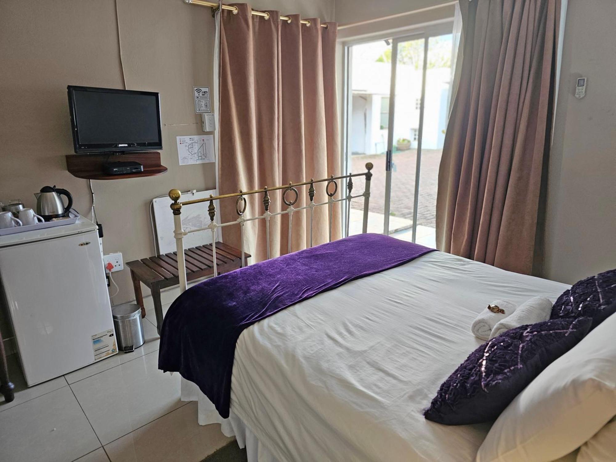 Bettie'S Luxury Lodge Kroonstad Eksteriør billede