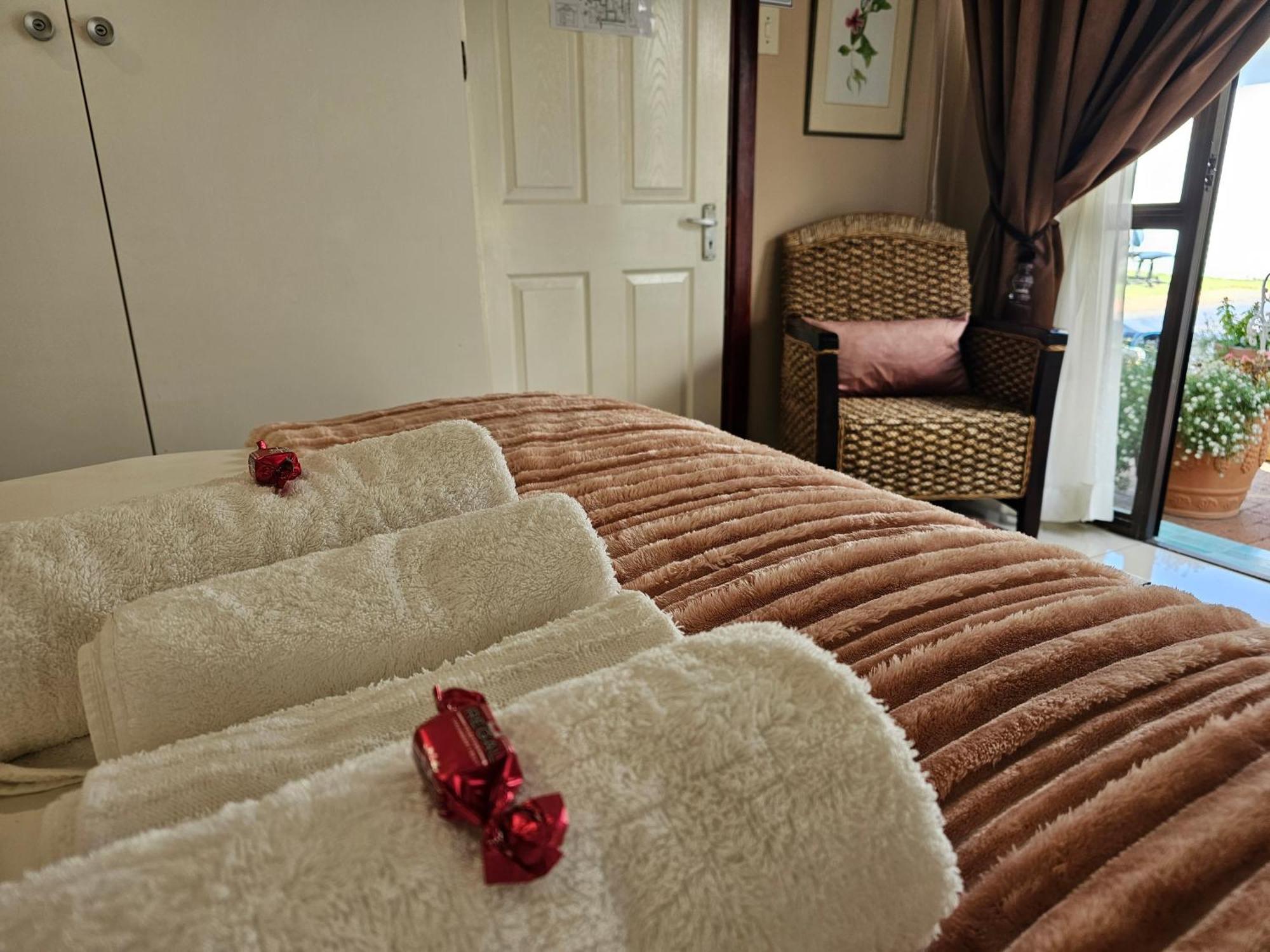 Bettie'S Luxury Lodge Kroonstad Eksteriør billede