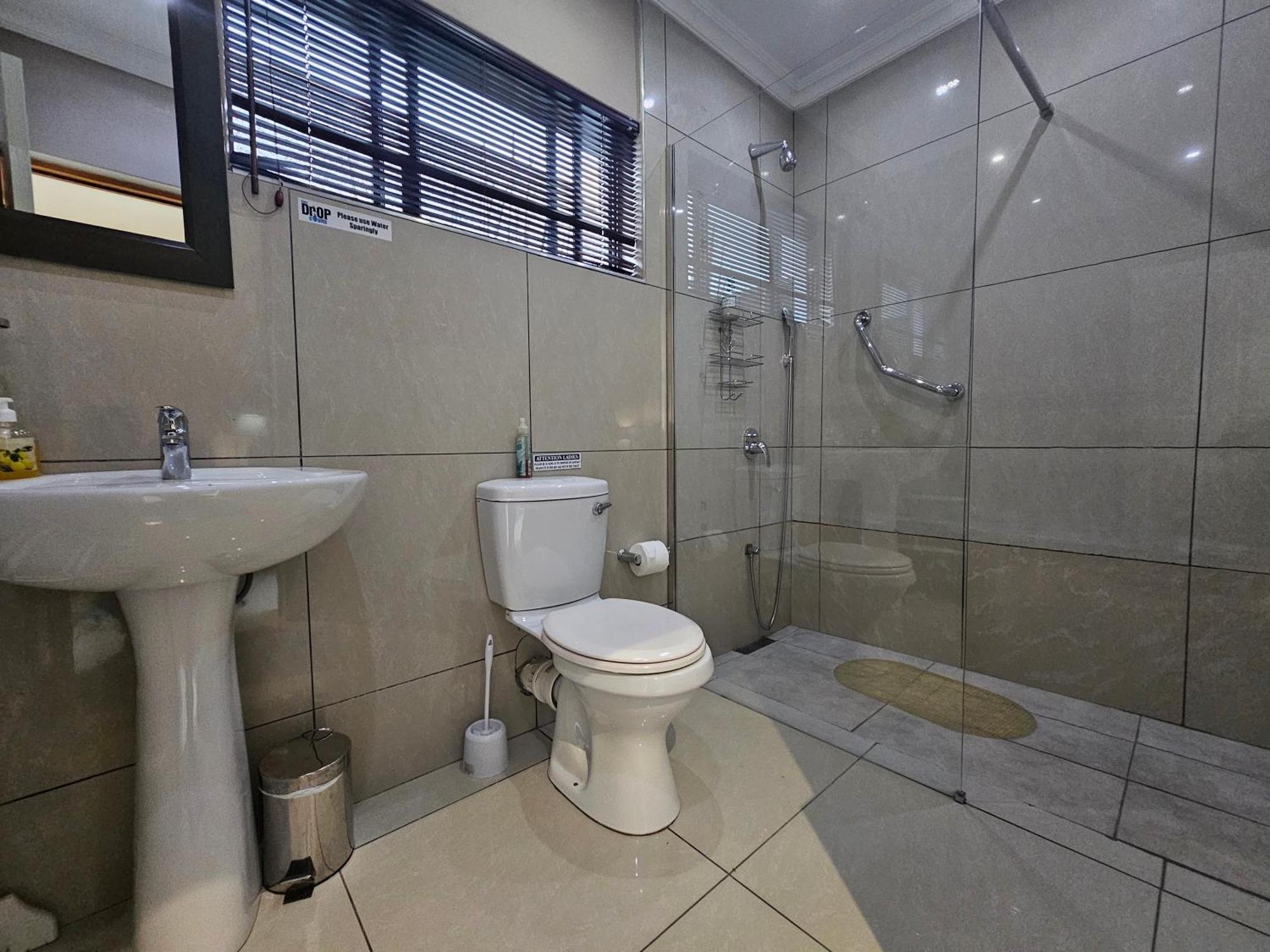 Bettie'S Luxury Lodge Kroonstad Eksteriør billede