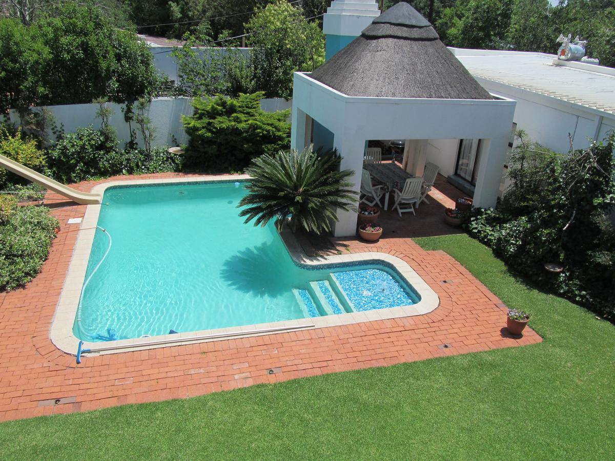 Bettie'S Luxury Lodge Kroonstad Eksteriør billede