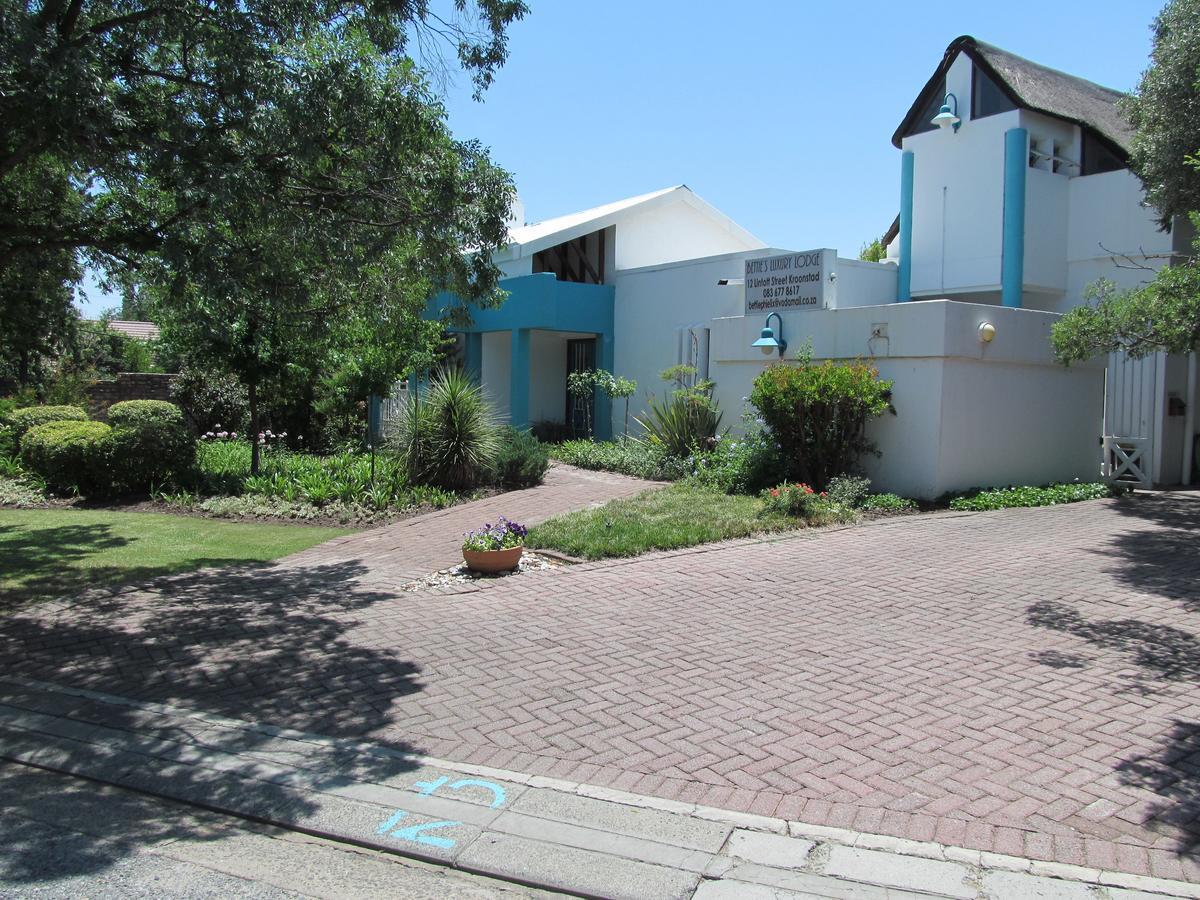 Bettie'S Luxury Lodge Kroonstad Eksteriør billede